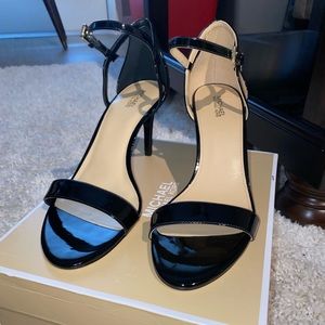 NEW Michael Kors Simone Mid Sandal Heels